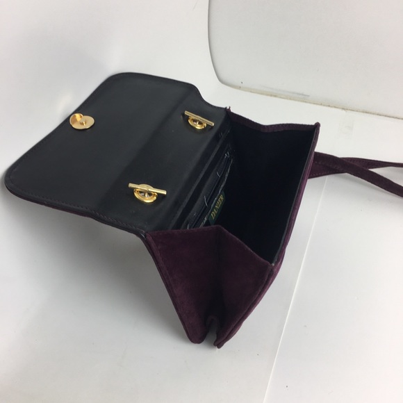 Danier Burgundy Velvet shoulder bag - Picture 5 of 5